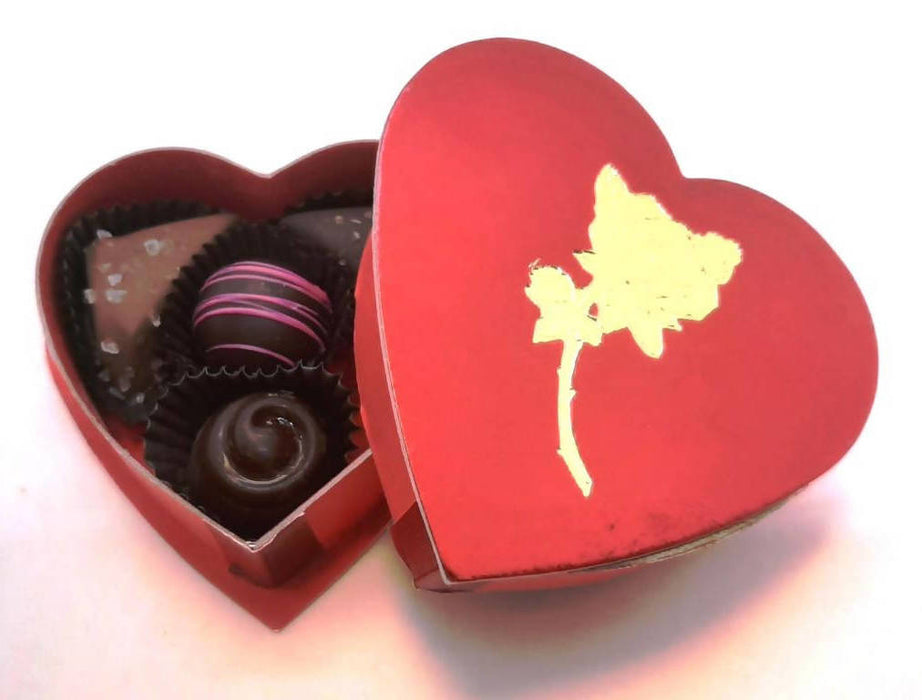 4pc Mini Heart Gift Box - Need one week to fulfill - Chocolate.org
