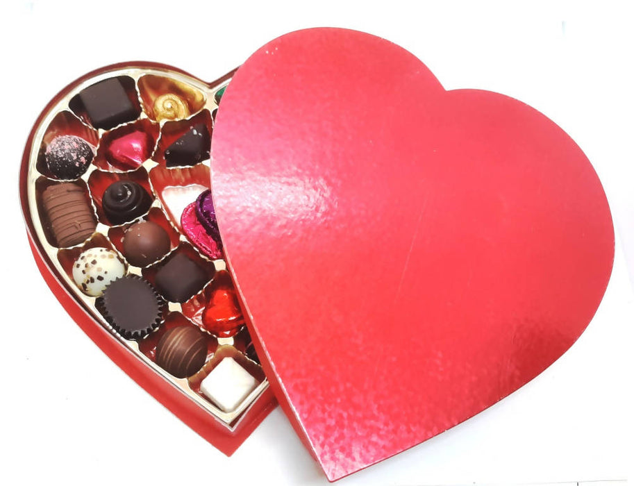 29pc Large Heart Gift Box Plain Cover - Need one week to fulfill - Chocolate.org